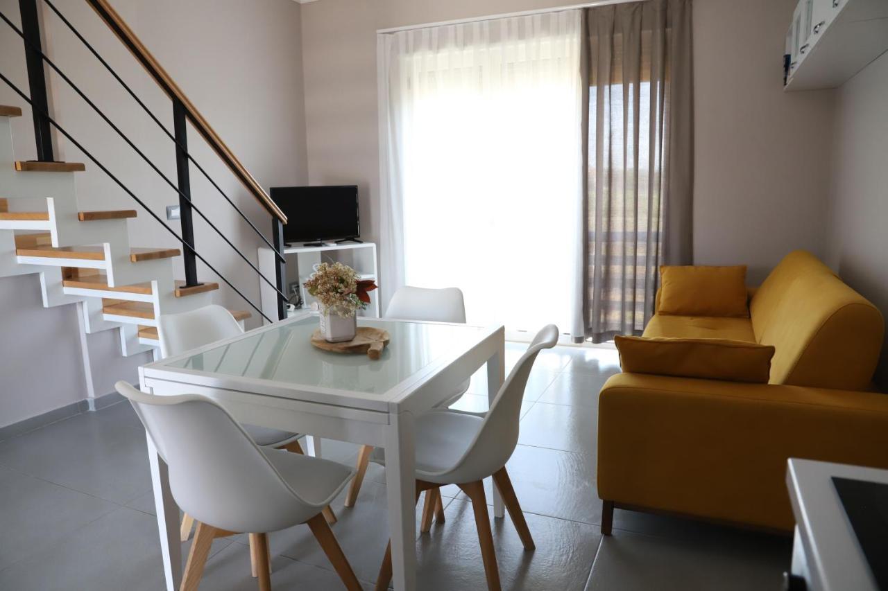 Tea Residence, Gjiri I Lalzit Villa Durrës Exteriör bild