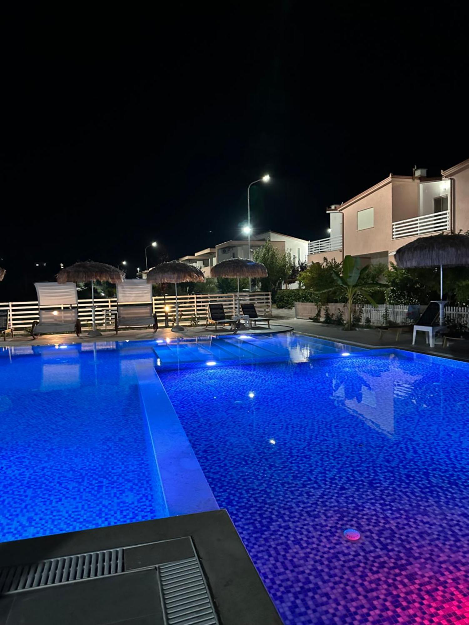 Tea Residence, Gjiri I Lalzit Villa Durrës Exteriör bild